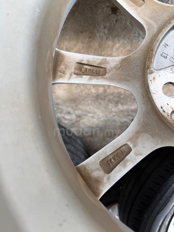 Rim original axia 14 inch siap tayar toyo tahun 24 - photo 5 of 6