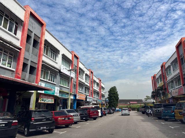 Big Corner! 3 Storey Shoplot for Sale @ Taman Bukit Dahlia Masai 1