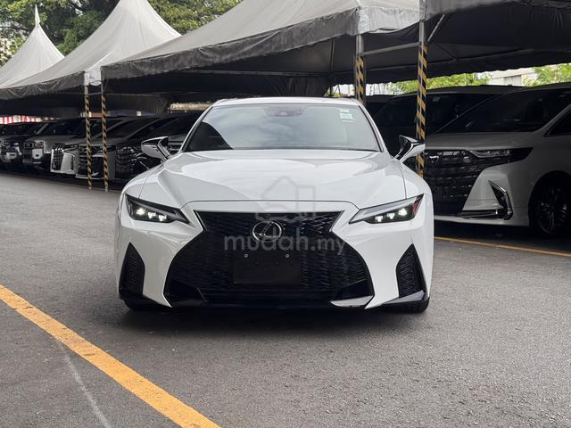 2023 Lexus IS300 F Sport | 5B | 15k Mileage - 3