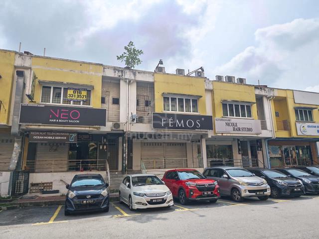 Taman Bukit Serdang Shop / Office lot for rent 1