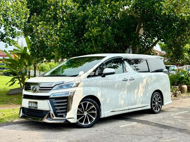 ON THE ROAD 2018 Toyota VELLFIRE 2.5 AGH30R (A) - 2
