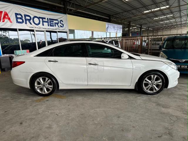 2011 Hyundai SONATA 2.0 GLS NF (A) - 2