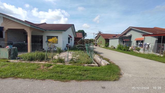 BERBALOI Rumah Teres Setingkat, Kuala Selangor 2