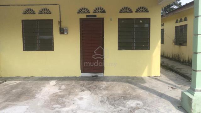 Rumah Sewa Berkembar 2 di Jln Telok Pulai Kg Sawah Banting Selangor 1