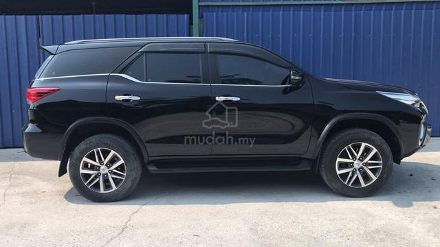 2019 Toyota FORTUNER 2.7 SRZ (loan kedai) - 4
