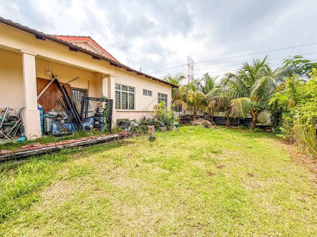 CORNER LOT 🔥 MURAH ❗ Single Storey Semi D Taman Arked, Dengkil 1