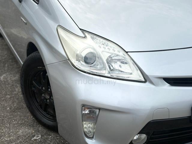 2012 Toyota PRIUS 1.8 LUXURY (HYBRID) LOW MILLEAGE - 2