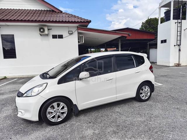 2015 Honda JAZZ 1.5 V MY2014 (A) - 2