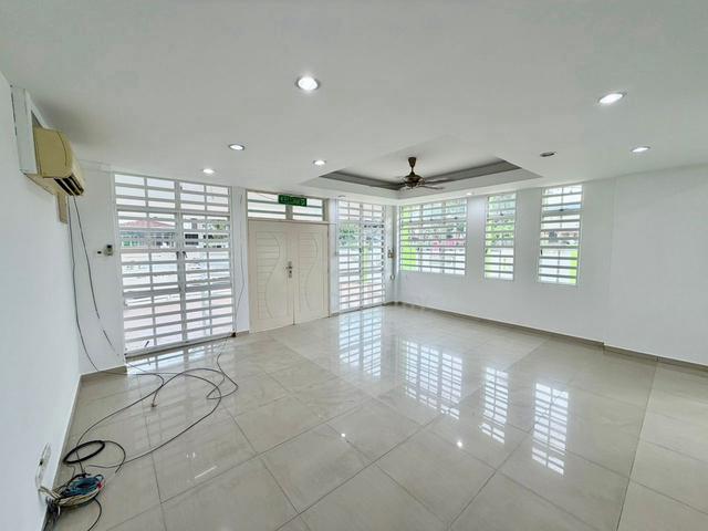 2 storey terrace | Corner | suitable for nursery,tuition,yoga center 1