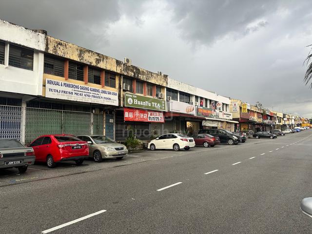FOR RENT | Double Storey Shoplot @ Jalan Pahlawan 2, Skudai 1