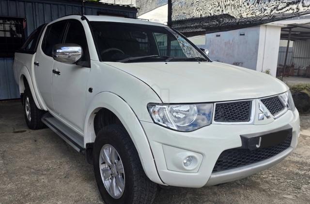 2013 Mitsubishi TRITON 2.5 VGT GL (A) - 2
