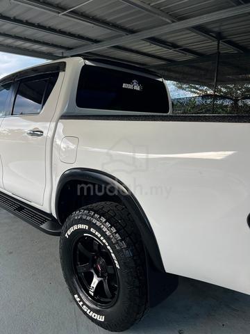 2019 Toyota HILUX 2.8 L-EDITION FACELIFT (A) - 2