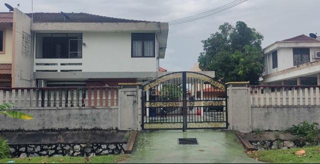 Semi-d Double storey house taman sri andalas klang for sale 1