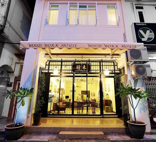 Beautifully Renovated Prewar Ground Floor Shop 1500sqft at Georgetown 1