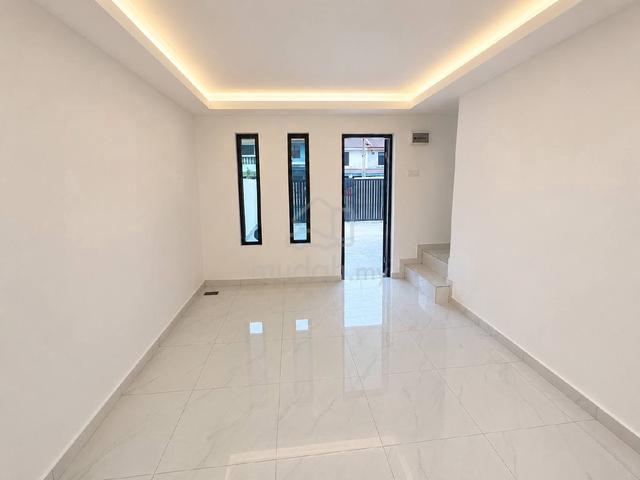 Megah Ria / New Condition / Low Cost / 3 Bilik / Rumah Murah 1