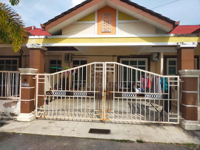 Tanjung Kling,1-storey (22 x 70) terrace ,near Tangga Batu 1