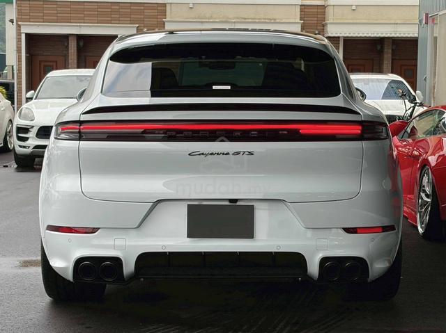 2025 Porsche CAYENNE COUPE 4.0 GTS (A) - 4