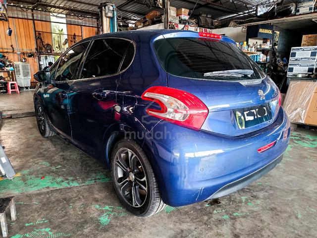 2014 Peugeot 208 1.6 VTI ALLURE (A) - 2