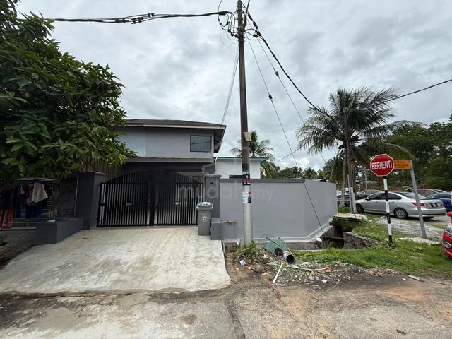 [CORNER LOT] Mount Austin NEWLY RENOVATED 2 Stry Low Cost UNBLOCK VIEW 1