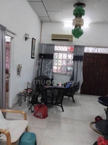 Serene home at Taman Seluang close to BKE 1