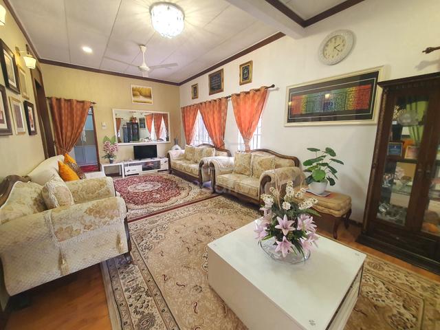 (Renovated) Banglo 1.5Sty Tmn Tuanku Jaafar (TTJ) Seremban, N.Sembilan 1