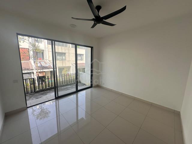 [26x65] 3 Storey Tamansari Rawang , Anggun, Kota Emerald 1