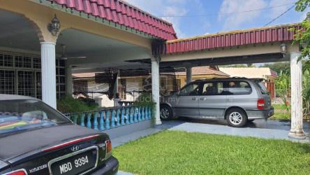 Bungalow For Sale Taman Alor, Alor Gajah Melaka 1