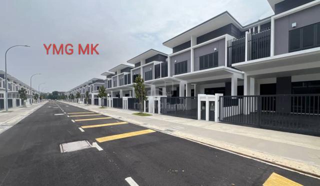 Good Condition 1725sqft End Lot Double Storey Terrace House For Sale 1