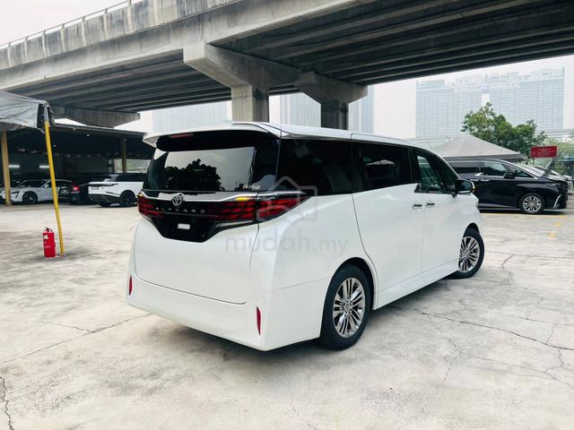 2025 Toyota ALPHARD 2.5 Z JBL Full Spec Side Steps - 4