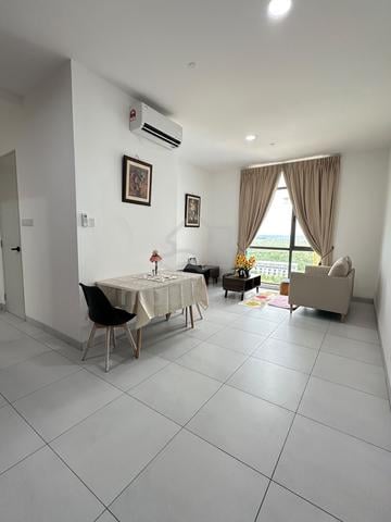 Renna Residence @ The NorthBank 1