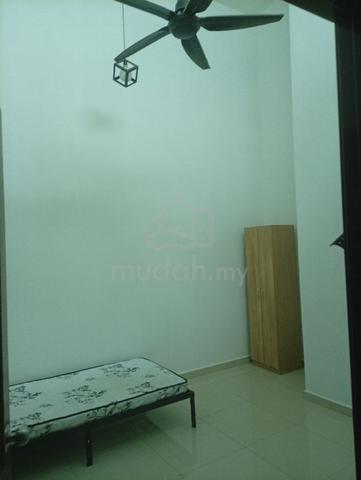 Bilik Di Tanjung Sentosa 1