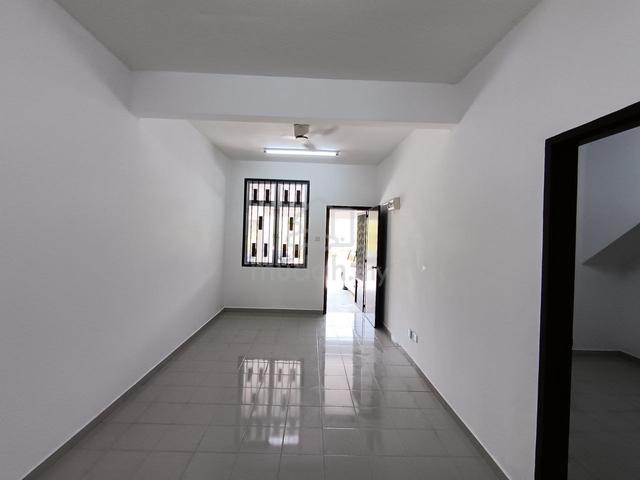 Kelapa Sawit Impiana 1