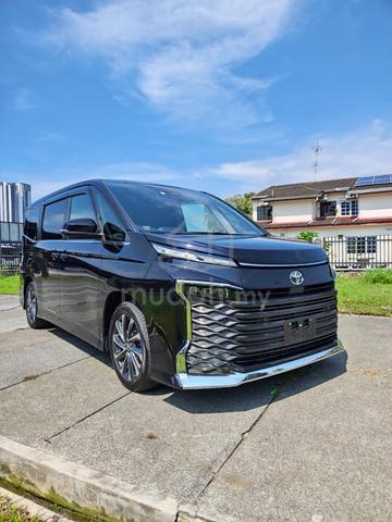 2023 Toyota VOXY 2.0 S-Z (A) POWER BOOT - 2