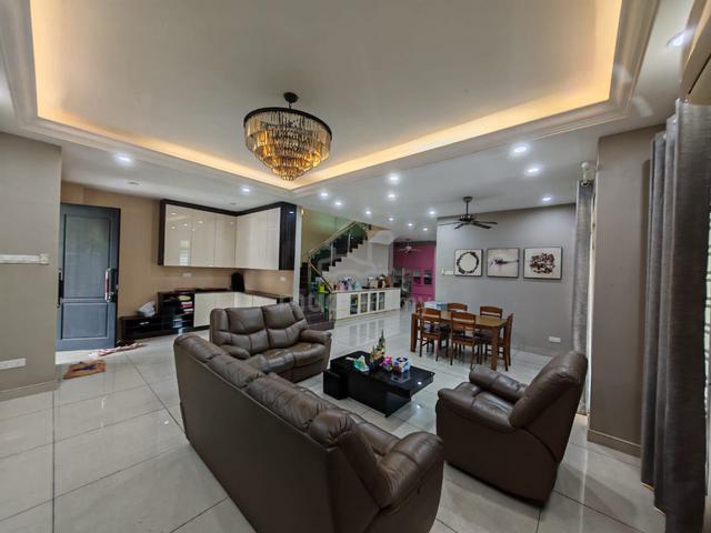 Taman Nusa Bestari Corner Cluster House Doubly Story 1