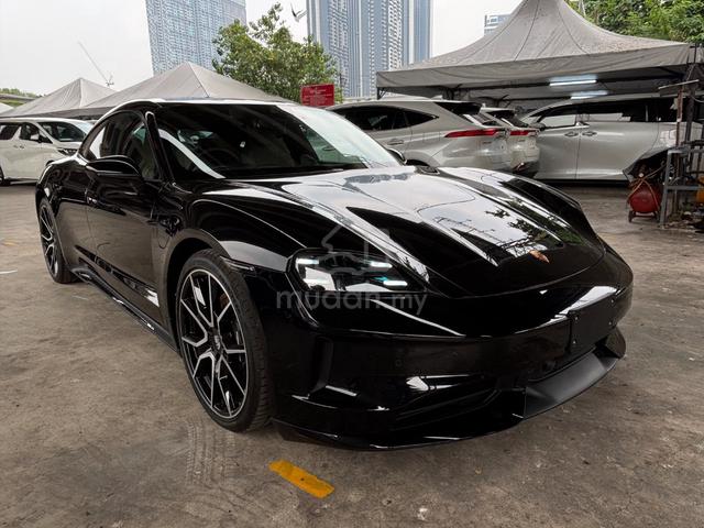 2025 Porsche Taycan Facelift Sedan(A)5ACAR LOW MIL - 4
