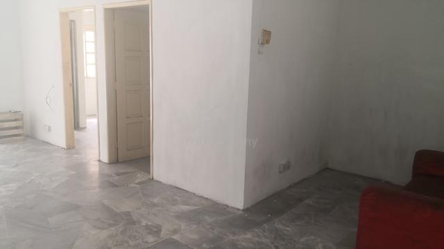 Taman Daya Shop Apartment 4