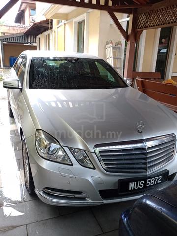 2010 Mercedes Benz E200 CGI BlueEFCY - 1