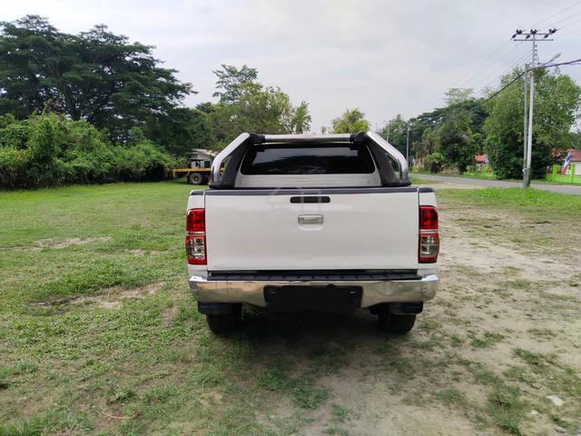 Toyota Hilux 2.5 D-4D - 4