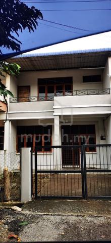 Impian Jaya 2 Storey House with Double Car Porch 1