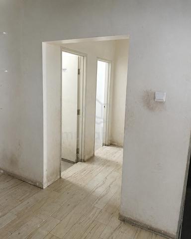 Three storey shop lot  Jalan Perjiranan 4/x @ Dato Onn 1