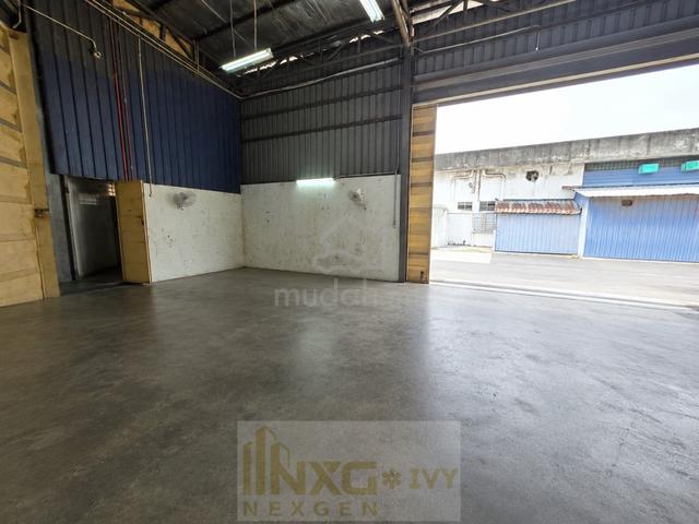 Pandamaran Selat Selatan, Klang-1 Storey Corner Factory For Rent 1