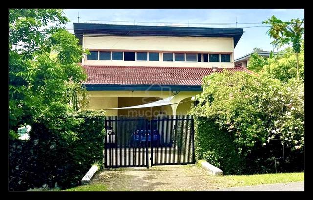 PRIME LOCATION🔥 NEGO BUNGALOW 1.5 Storey Seksyen 2 Shah Alam 1