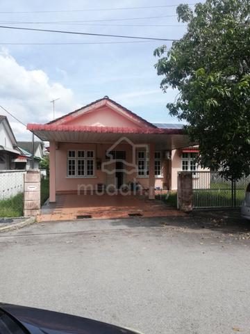 Bungalow house for sale 1