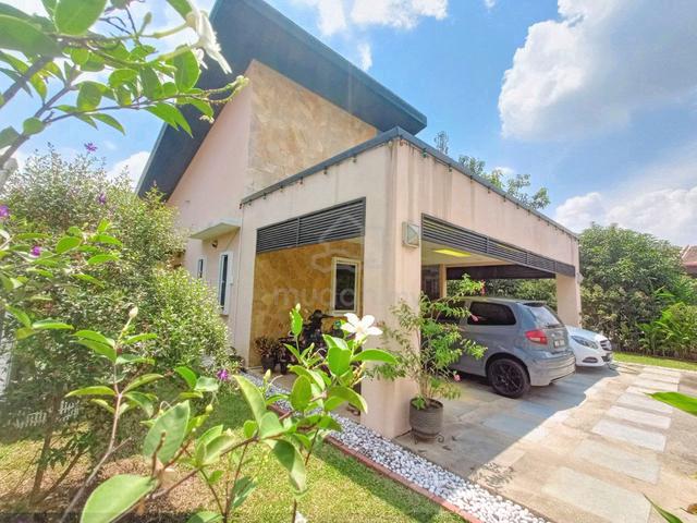 [5675sqft] Cul De Sac 1.5 Storey Bungalow Bangi Villa 5 Rooms End Lot 1