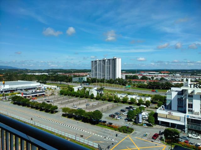 Sky Gardens Residences 1