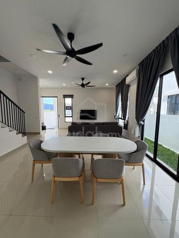 Eco Camdon Garden Home With Fully furnished 1