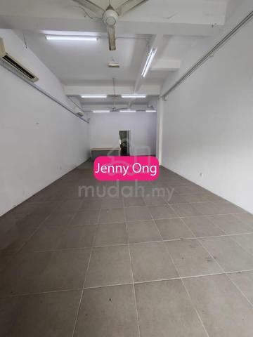 Facing Main Road Ground Floor 2 Sty Shoplot At Raja Uda, B'w For Rent 1