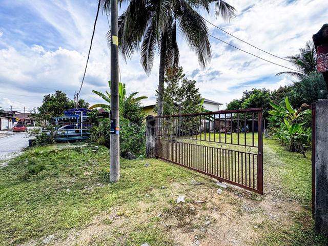 (TANAH CANTIK) Tanah Lot Bungalow Kampung Nakhoda Batu Caves 3