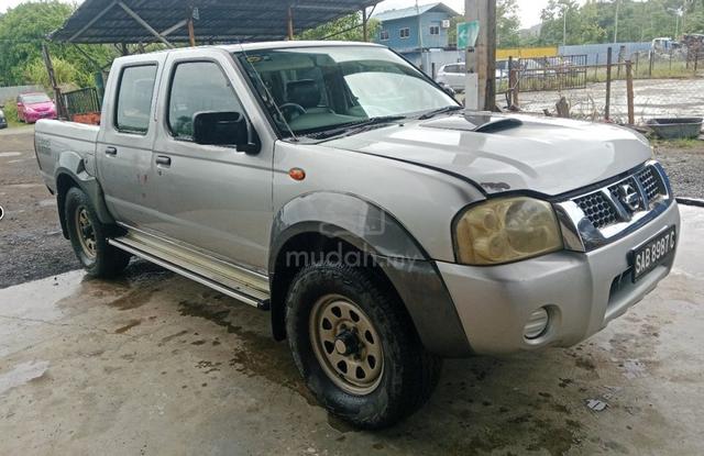 2010 Nissan FRONTIER 2.5 GRANROAD (M) - 2