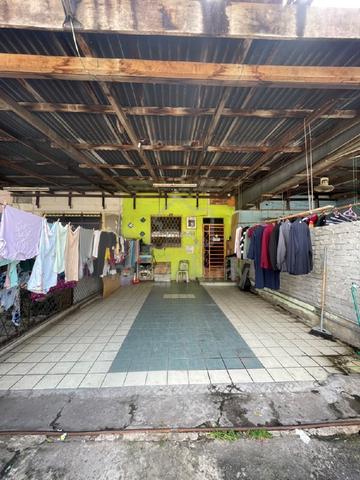 Rumah Terrace Likas 1
